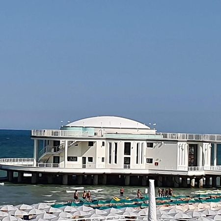 A Casa Di Mely Beach Сенигалия Екстериор снимка